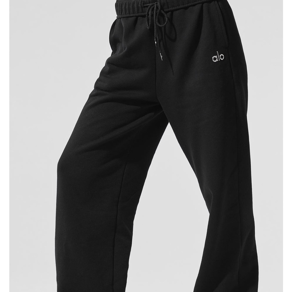 Alo XXS Accolade straight leg sweatpant
Excellent condition